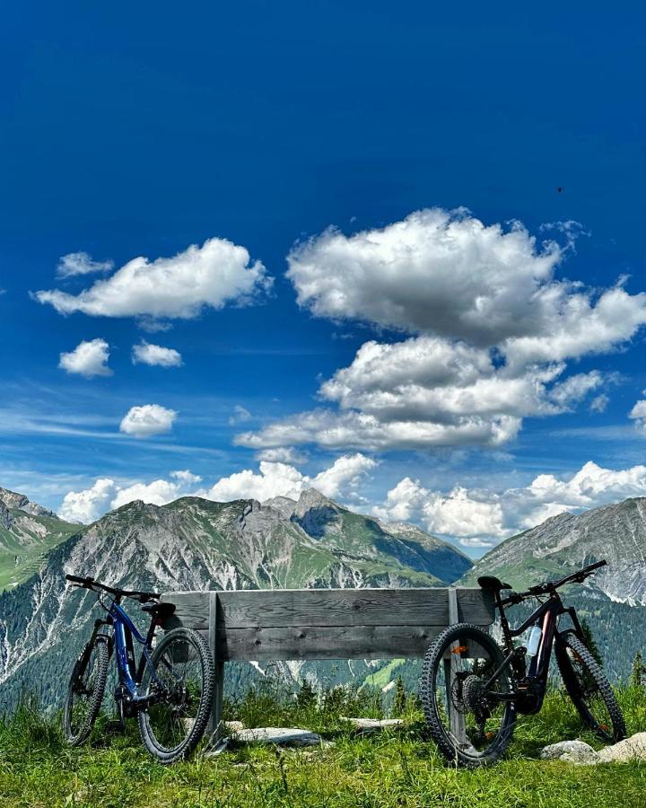 Haus St. Martin Hotel Klosterle am Arlberg Kültér fotó